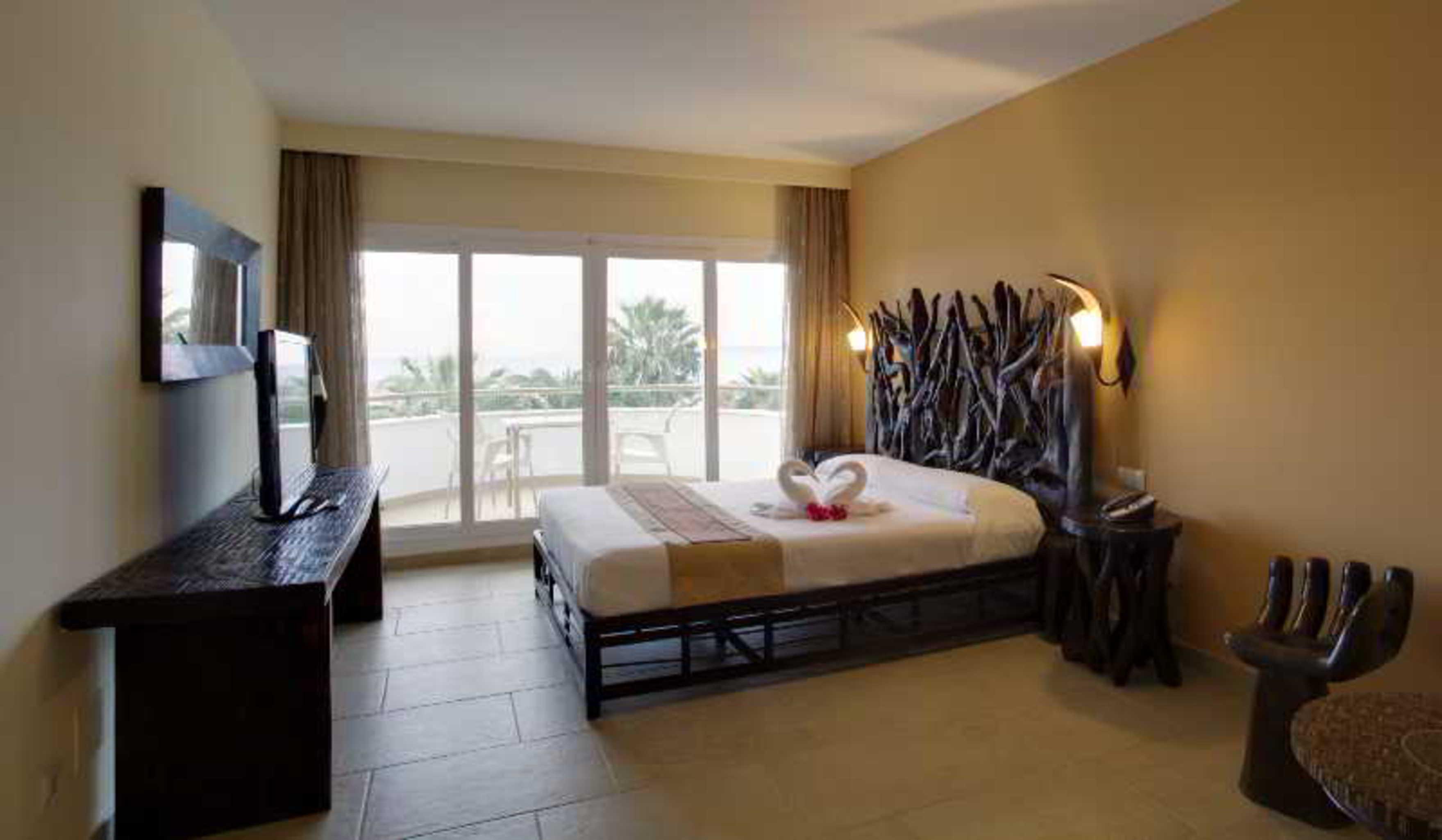 El Cortijo De Zahara By Qhotels 萨阿拉德洛斯阿图内斯 外观 照片